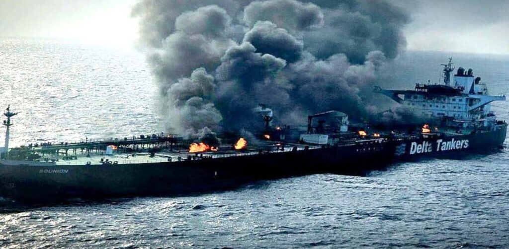 Η Ερυθρά Θάλασσα ξανά σε κίνδυνο – Τι σημαίνει η απειλή των Χούθι