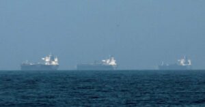 Αυτή είναι η ευρωπαϊκή χώρα που απαγόρευσε στα πλοία της να περάσουν από τα Στενά του Ορμούζ