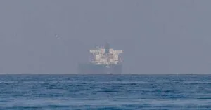 Αυτή είναι η λύση που προτείνει η Ουκρανία για την επαναλειτουργία των Στενών του Ορμούζ