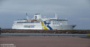 Σκάφος της Σουηδικής Ακτοφυλακής προσέκρουσε σε δεμένο επιβατηγό πλοίο και στη συνέχεια στην προβλήτα