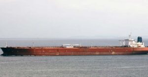 Δεκάδες δεξαμενόπλοια VLCC στην Ερυθρά Θάλασσα – Αυτό είναι το νέο κομβικό λιμάνι πετρελαίου