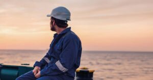 «Θα καταφέρω ποτέ να ξεφύγω από τα Στενά του Ορμούζ; Οι θάλασσες έχουν πλέον γίνει πεδία μάχης»