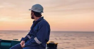 «Θα καταφέρω ποτέ να ξεφύγω από τα Στενά του Ορμούζ; Οι θάλασσες έχουν πλέον γίνει πεδία μάχης»