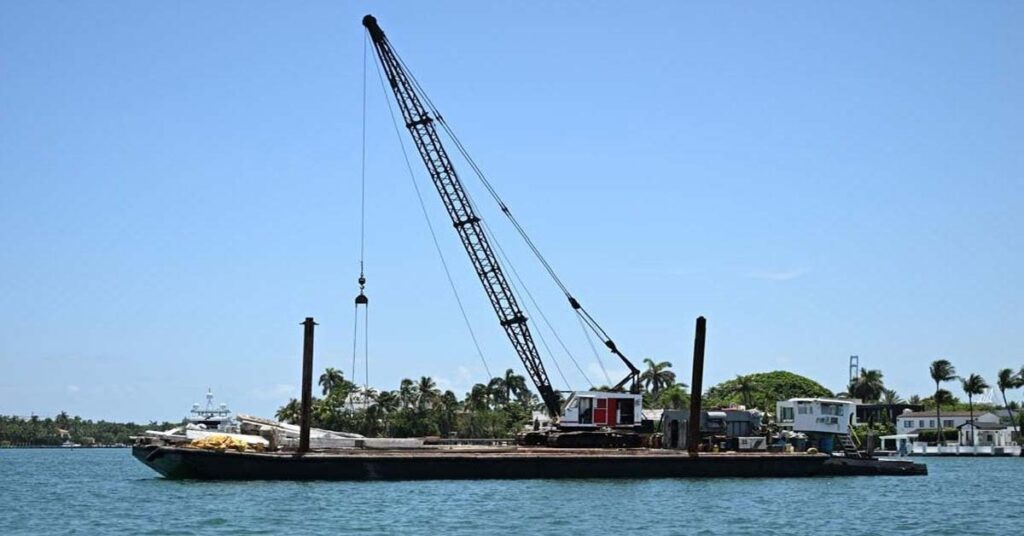 Κατηγορίες σε πλοίαρχο ρυμουλκού για σύγκρουση που οδήγησε στον θάνατο τριών παιδιών
