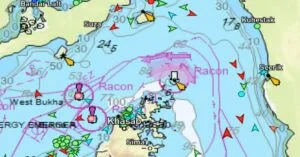 Live κίνηση πλοίων από τα στενά του Ορμούζ