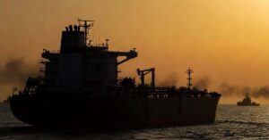 Ορμούζ: Δεξαμενόπλοια εμφανίζονται να περνούν κανονικά παρά τον αποκλεισμό των ΗΠΑ