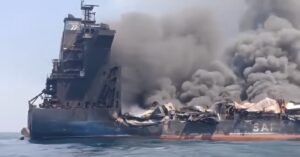 Το Safeen Prestige φέρεται να βυθίστηκε μετά από επίθεση Στενά του Ορμούζ