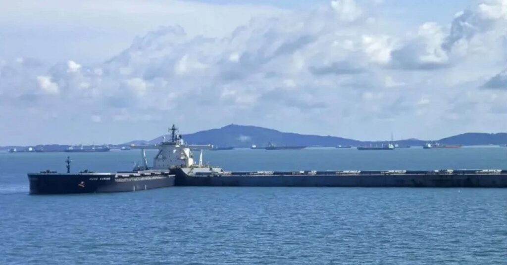Σύγκρουση ελληνόκτητου και ιαπωνικού φορτηγού capesize στην Σιγκαπούρη