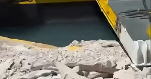 Πλοίο με 679 επιβάτες προσέκρουσε στο λιμάνι της Ζακύνθου