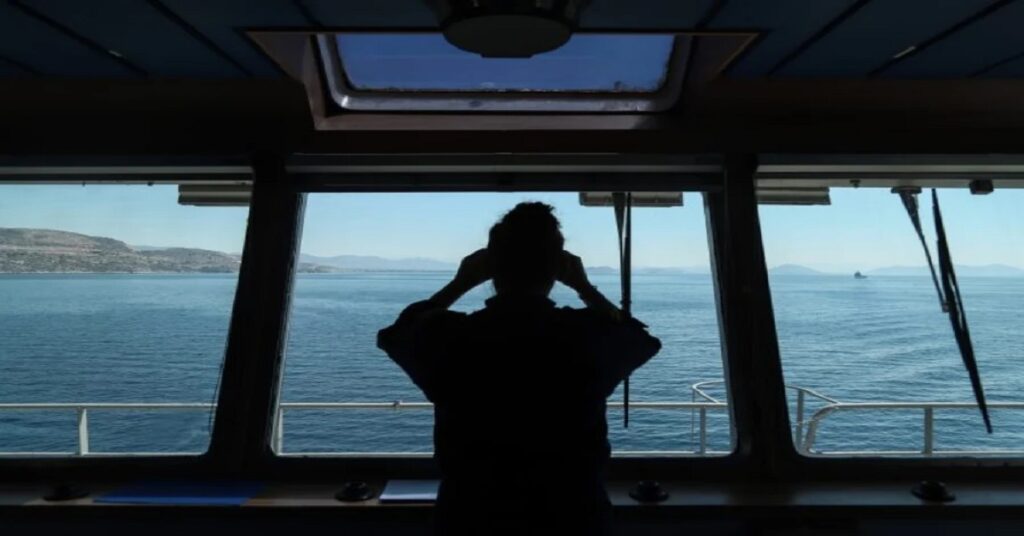 Γιατί οι Έλληνες εγκαταλείπουν το ναυτικό επάγγελμα ενώ οι μισθοί παραμένουν από τους υψηλότερους στην Ελλάδα;