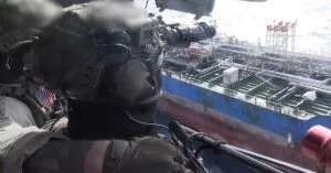 resalto_amrikanwn_pezonaftwn_se_iraniko_tanker