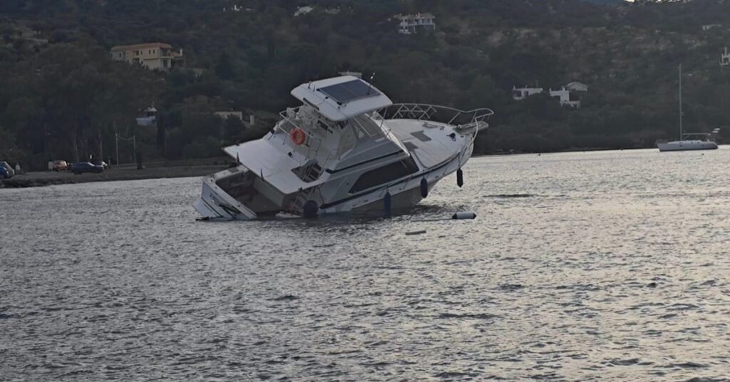 Θαλαμηγός προσάραξε κοντά στον Πόρο