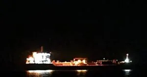 Δεξαμενόπλοιο με μηχανική βλάβη ανοιχτά της Αλοννήσου – Πλέει ακυβέρνητο με 17μελές πλήρωμα