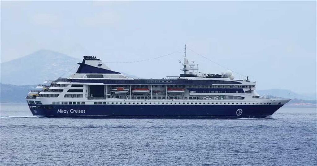 Τέλος στο θρίλερ του Gemini; Το κρουαζιερόπλοιο ρυμουλκήθηκε από την Κάρυστο, εν μέσω σοβαρών καταγγελιών