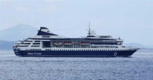 Τέλος στο θρίλερ του Gemini; Το κρουαζιερόπλοιο ρυμουλκήθηκε από την Κάρυστο, εν μέσω σοβαρών καταγγελιών