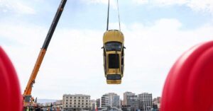 Νεκρός ο 59χρονος που έπεσε με το αυτοκίνητο του στο λιμάνι του Πειραιά