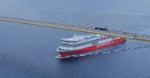 Τι δουλειά είχε το Superfast IV κάτω από τη Γέφυρα Ρίου–Αντιρρίου;