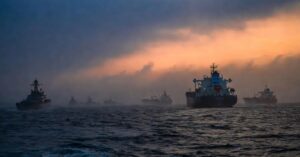Γιατί δεκάδες εμπορικά πλοία «εξαφανίζονται» από όταν περνούν από τα Στενά του Ορμούζ;