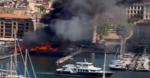 Βίντεο: Πολυτελής θαλαμηγός βυθίστηκε μετά από πυρκαγιά στη Μασσαλία - 6 τραυματίες