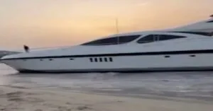 Πολυτελές superyacht αξίας εκατομμυρίων ευρώ προσάραξε στη Μαγιόρκα