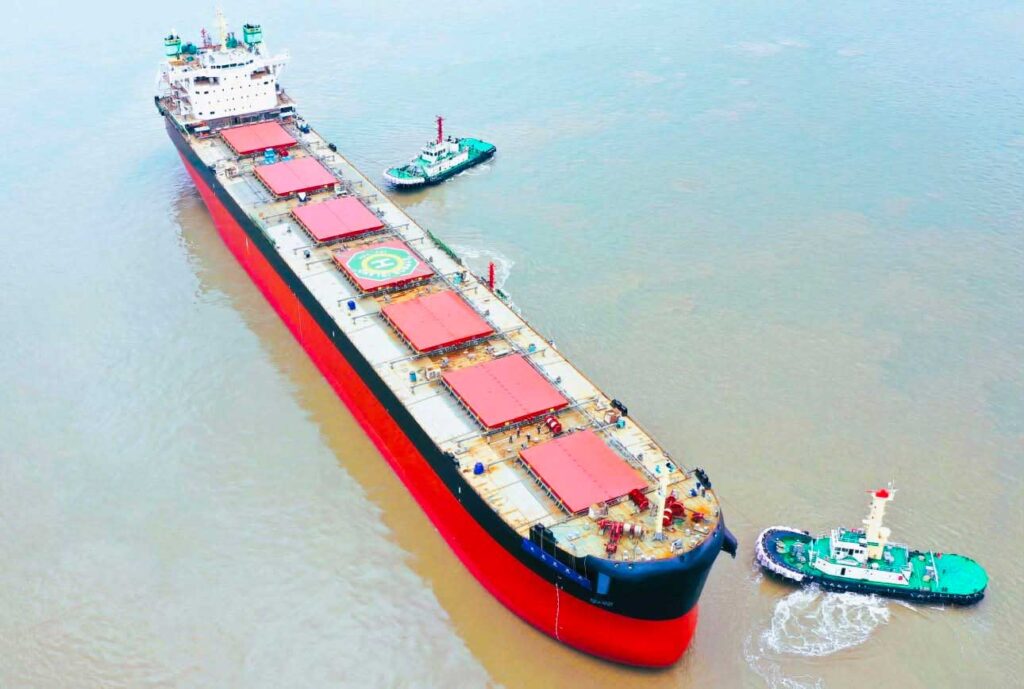 Η Safe Bulkers καθέλκυσε το πρώτο της φορτηγό πλοίο διπλού καυσίμου μεθανόλης