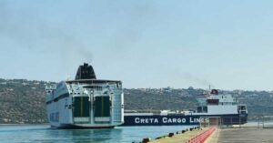 Γιατί δύο μεγάλα πλοία βρέθηκαν σε πορεία σύγκρουσης μέσα σε έναν οργανωμένο λιμένα;