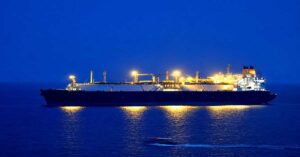 Χτυπήθηκε LNG carrier του Πίτερ Λιβανού στα Στενά του Ορμούζ