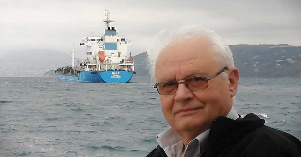 Συγκινητικός ναυτικός αποχαιρετισμός στον καπετάν Δημήτρη Κασσελάκη (video)