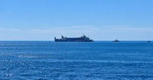 Blue Carrier 2: Τι γνωρίζουμε τρεις ημέρες μετά τη φωτιά – Τα κρίσιμα ερωτήματα που παραμένουν