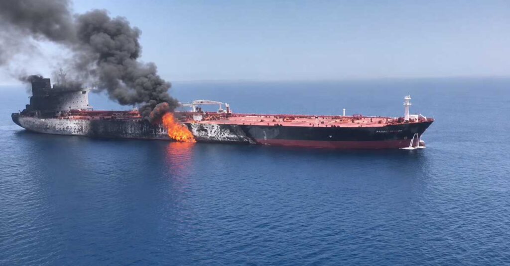 Ορμούζ: Δύο νεκροί ναυτικοί μετά από χτύπημα στο τάνκερ Sidr