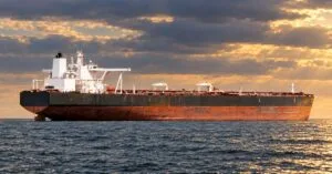 Φρενίτιδα στα VLCC: Πάνω από 1 εκατ. δολάρια την ημέρα για δεξαμενόπλοιο του Εμπειρίκου