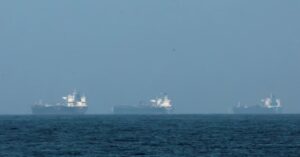 Ζαλίζει το κόστος των ζημιών από επιθέσεις σε πλοία – Εκτοξεύθηκαν τα ασφάλιστρα πολέμου