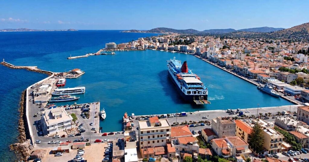 Κλείνει για δύο μήνες το αεροδρόμιο της Χίου – Ζητούν ένα επιπλέον πλοίο κάθε ημέρα