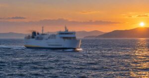 Γνωστό επιβατηγό πλοίο της ελληνικής ακτοπλοΐας βγήκε προς πώληση – Ποιο είναι και πόσο κοστίζει;