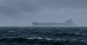 Τρία κατασχεμένα σούπερ-τάνκερ μεταφέρουν προς τις ΗΠΑ ιρανικό πετρέλαιο αξίας $600 εκατ.