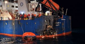 Νέες επιθέσεις σε εμπορικά πλοία στη Μαύρη Θάλασσα – Ένα βυθίστηκε, 11 ναυτικοί αγνοούνται