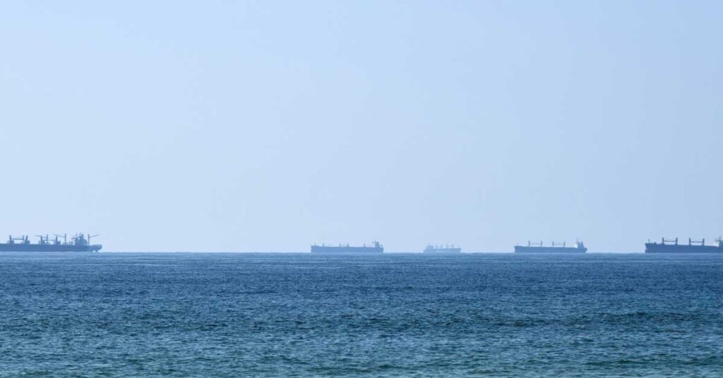 Νεότευκτο ελληνόκτητο δεξαμενόπλοιο χτυπήθηκε στο Ορμούζ μόλις 6 εβδομάδες μετά την παράδοσή του